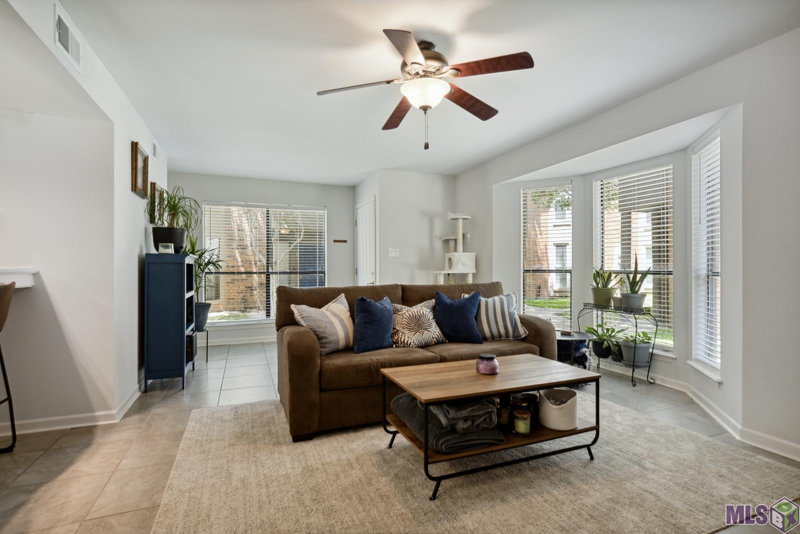 1825 South Brightside View Drive Baton Rouge, LA 70820 - Photo 2 of 13 Gallery Image 2