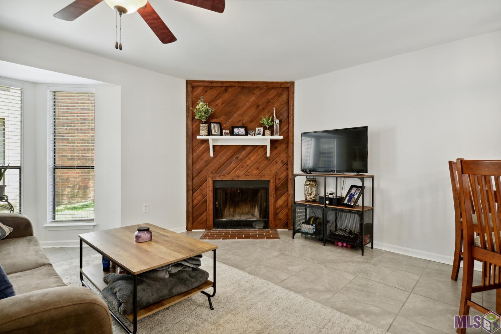 1825 South Brightside View Drive Baton Rouge, LA 70820 - Photo 3 of 13 Gallery Image 3