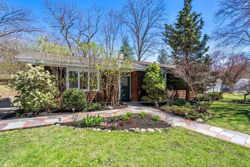68 Brierfield Road Newton, MA 02461 - Photo 3 of 32 Gallery Image 3