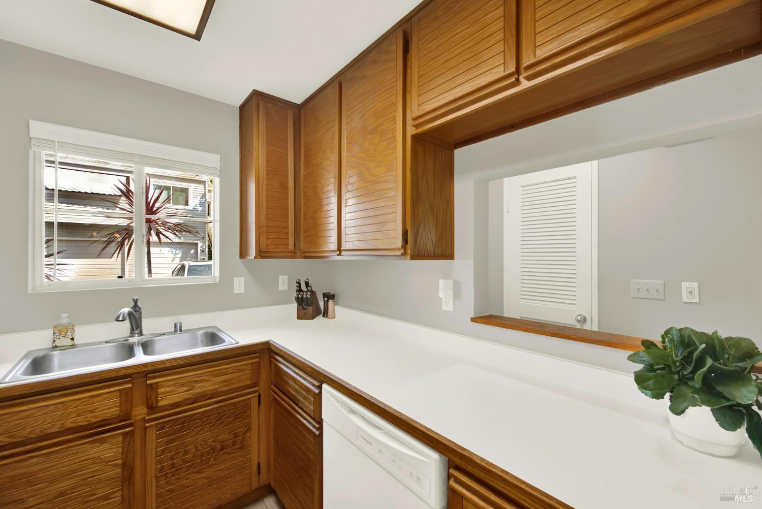 4655 Melody Drive, Unit A Concord, CA 94521 - Photo 12 of 29