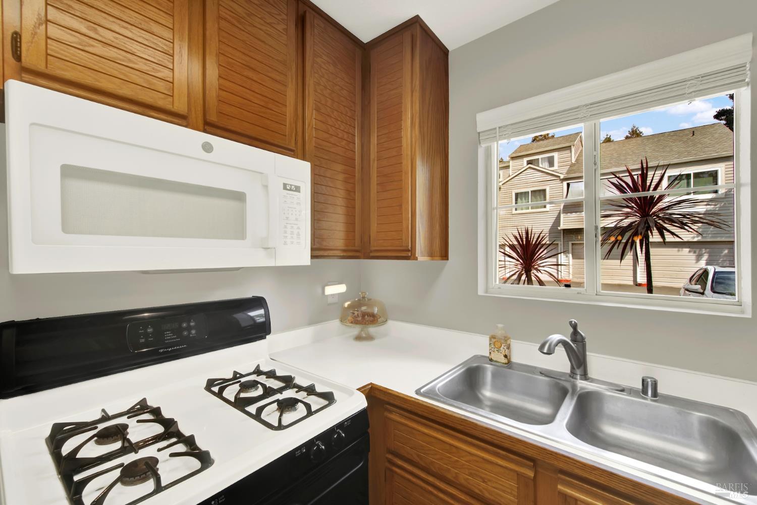 4655 Melody Drive, Unit A Concord, CA 94521 - Photo 13 of 29