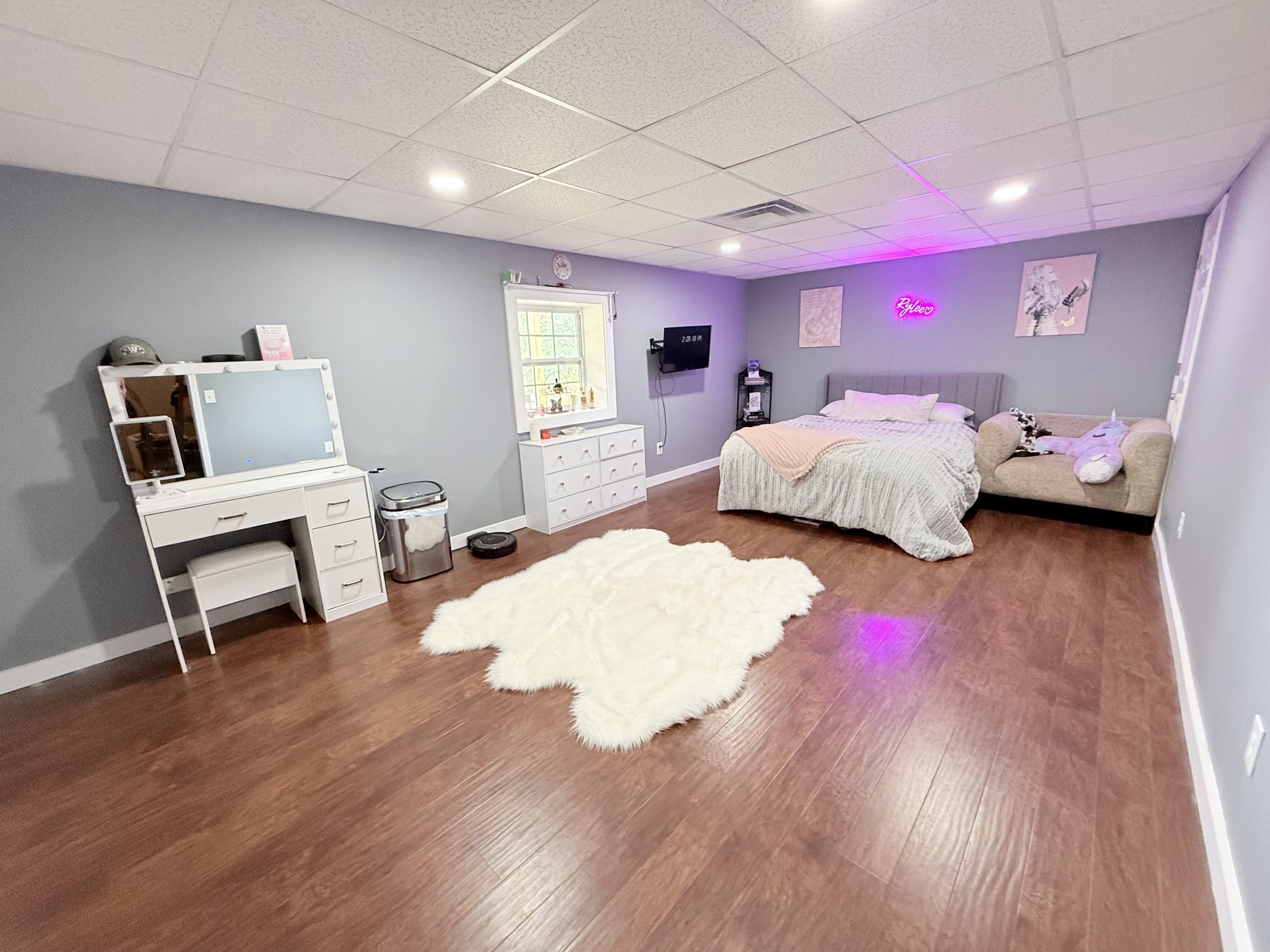1479 Mt Vernon Road Bethpage, TN 37022 - Photo 24 of 39 a bedroom with a bed and wooden floor