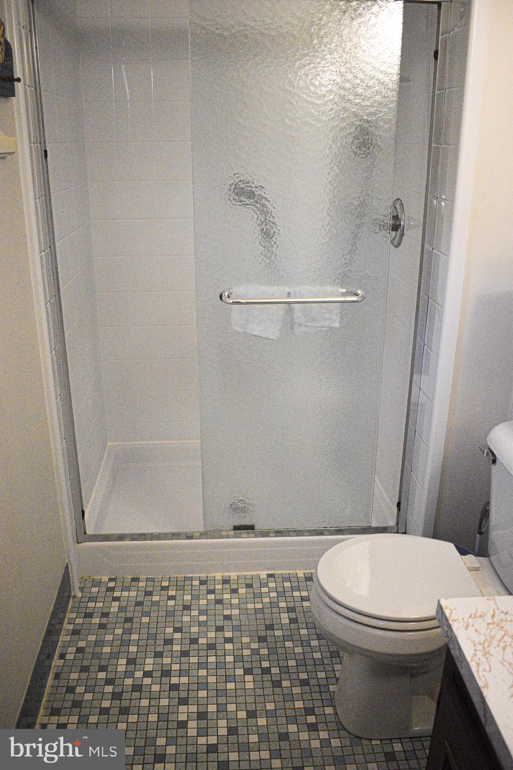 10864 Knights Road Philadelphia, PA 19154 - Photo 17 of 30