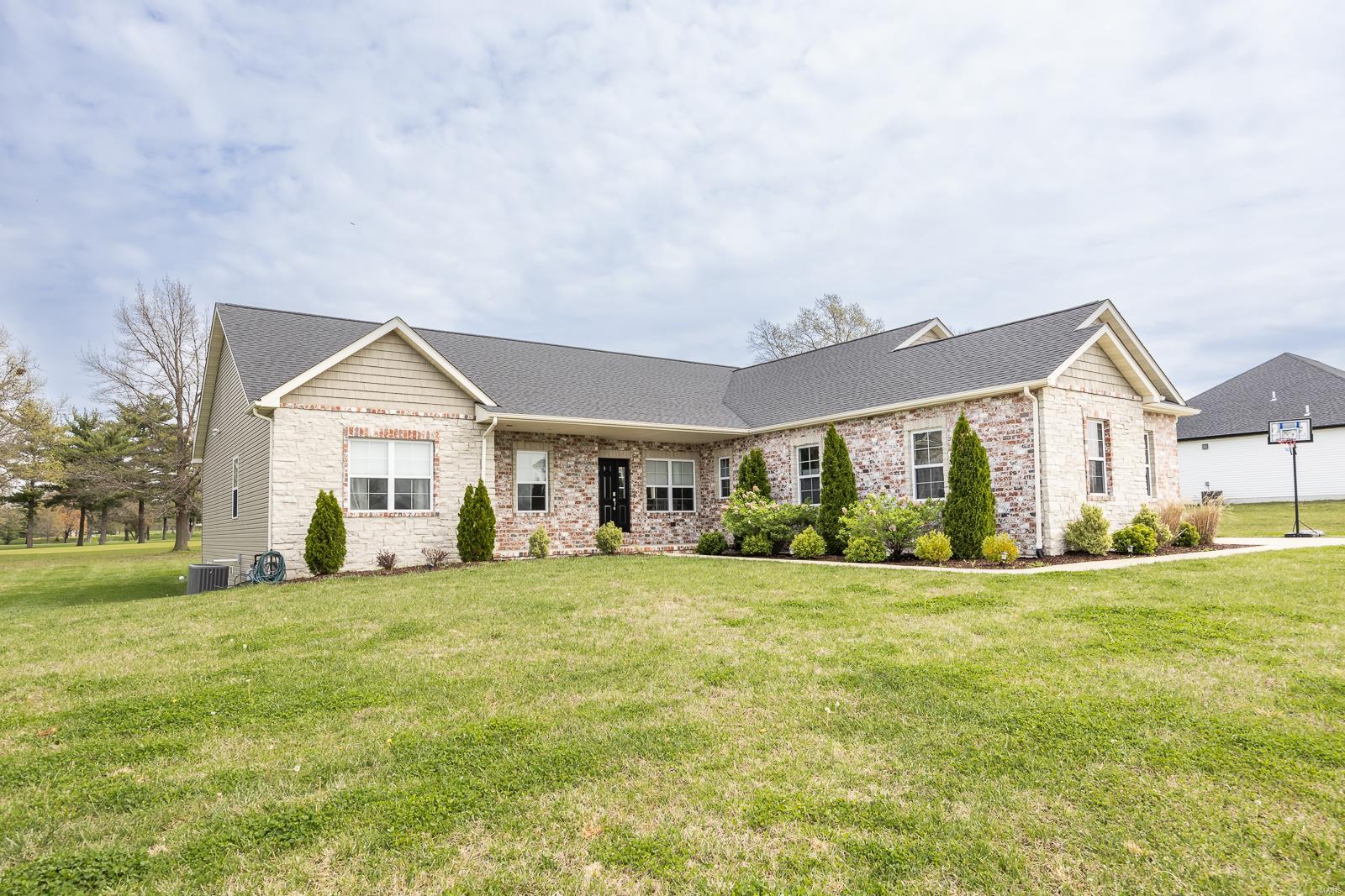 3733 Golfview Circle Shiloh, IL 62221 - Photo 46 of 57 Gallery Image 46