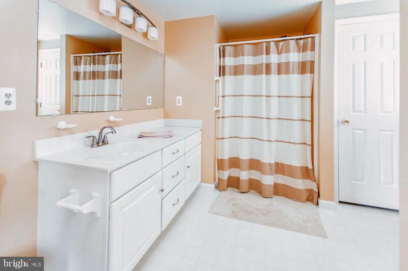 263 Kunkle Road Fawn Grove, PA 17321 - Photo 23 of 30 Bath (Master)