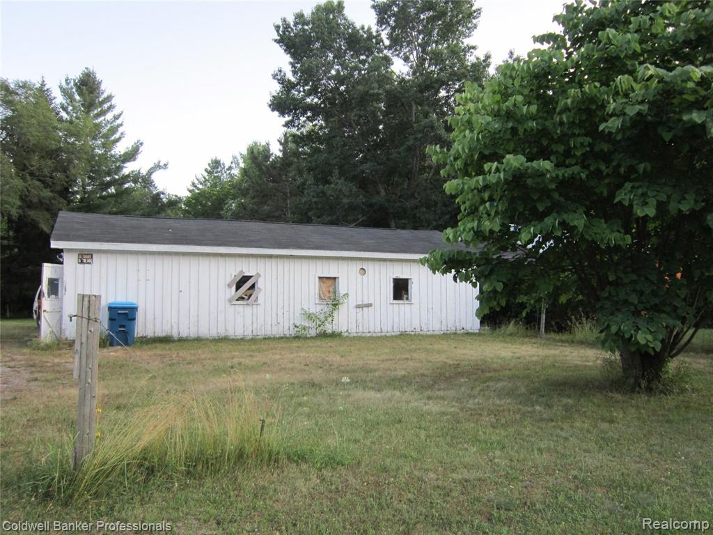 1766 East Kitchen Road Pinconning, MI 48650 - Photo 5 of 6