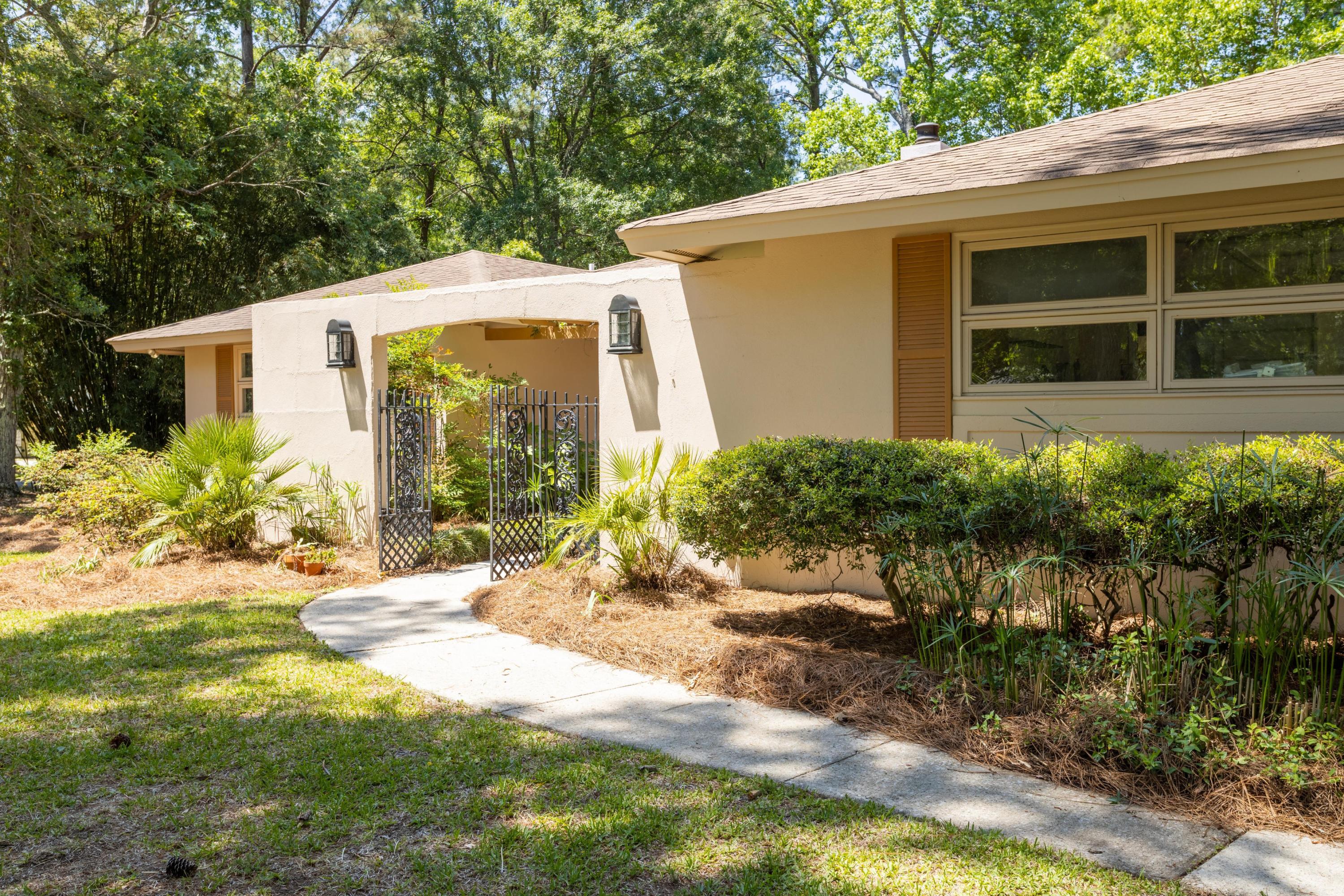 815 Farm Quarter Road Mount Pleasant, SC 29464 - Photo 19 of 20 Coastalrephotofarmq-22
