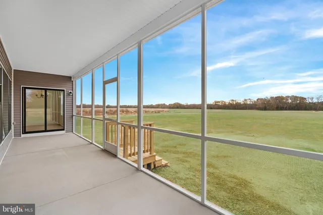 a view of ocean with city view