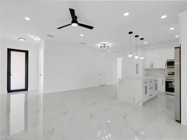 $2,200 | 1119 Earhart Street East, Lehigh Acres, FL 33974