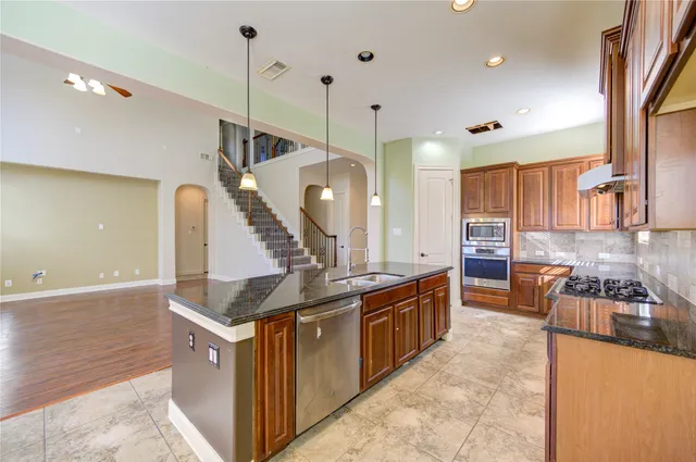 $4,000 | 9230 Hernshead Lane, Missouri City, TX 77459