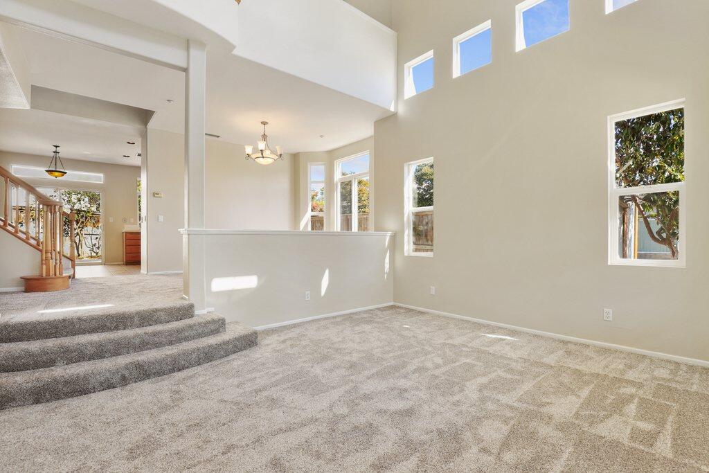 4695 Ellington Street Ventura, CA 93003 - Photo 6 of 43