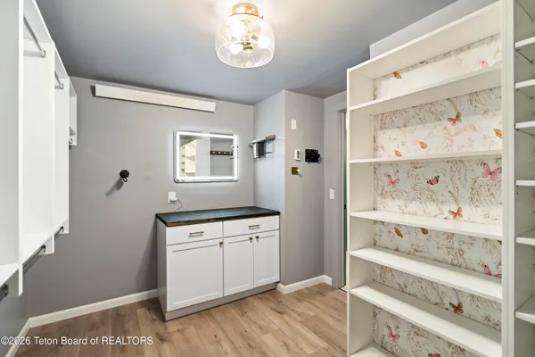 $1,369,000 | 360 East Simpson Avenue, Unit 19, Jackson, WY 83001