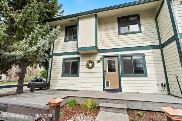 $1,369,000 | 360 East Simpson Avenue, Unit 19, Jackson, WY 83001