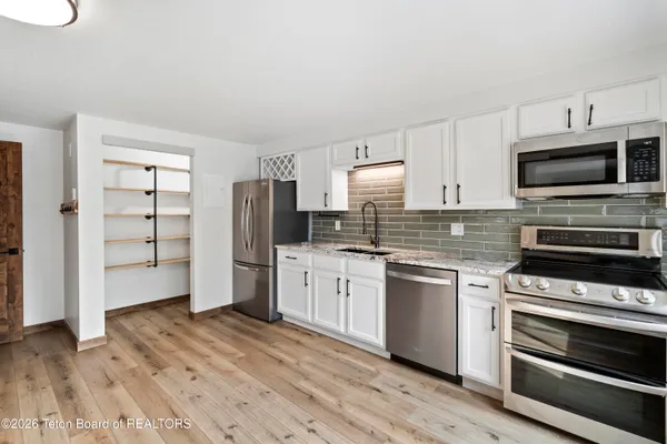$1,369,000 | 360 East Simpson Avenue, Unit 19, Jackson, WY 83001