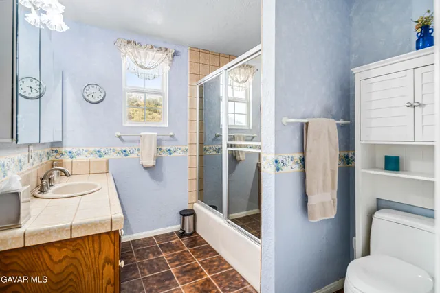 $1,995,000 | 28132 Oak Springs Canyon Road, Santa Clarita, CA 91387