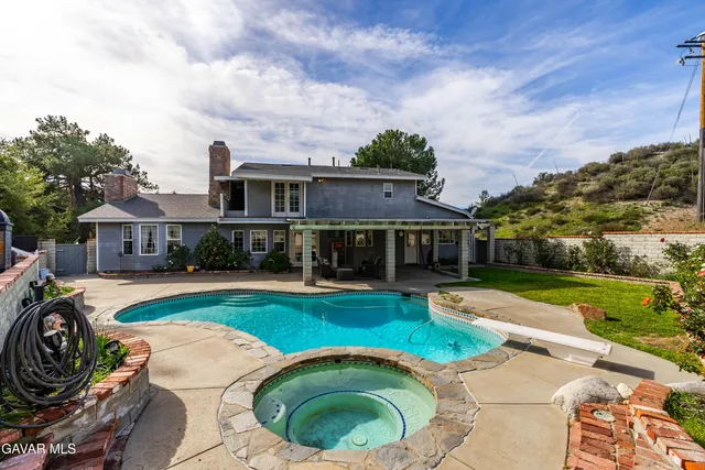 $1,995,000 | 28132 Oak Springs Canyon Road, Santa Clarita, CA 91387