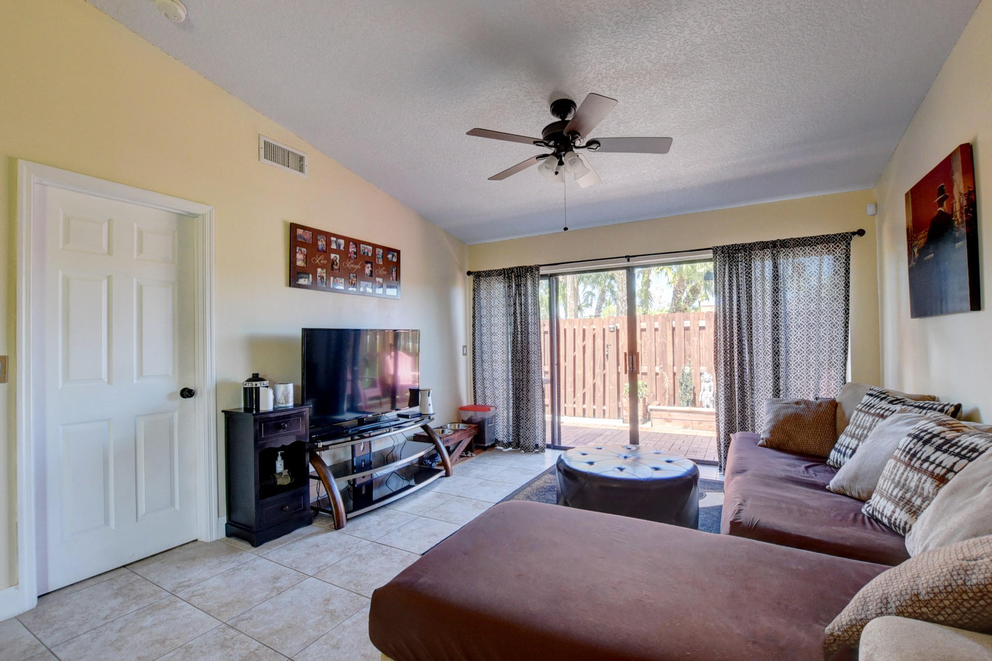 10267 Boca Bend West, Unit G4 Boca Raton, FL 33428 - Photo 12 of 29 09_dsc_9465_6_7_8_9