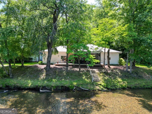 $659,900 | 198 Riverbend Drive, Hayesville, NC 28904
