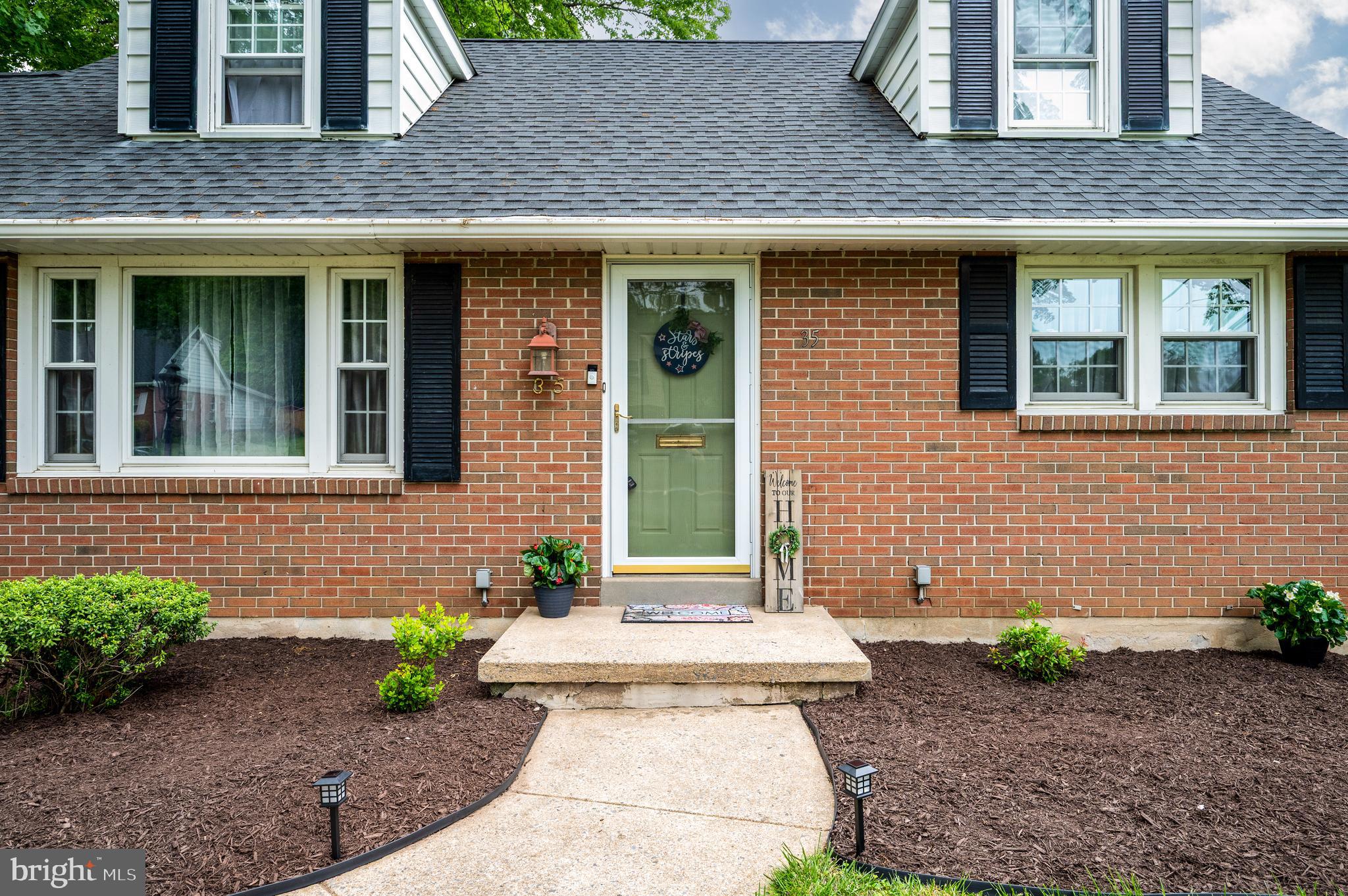 35 Cedarwood Road Reading, PA 19610 - Photo 3 of 47 Gallery Image 3