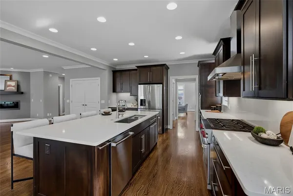 $1,149,000 | 7434 Hoover Avenue, Richmond Heights, MO 63117