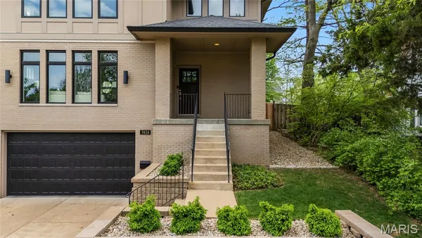 $1,149,000 | 7434 Hoover Avenue, Richmond Heights, MO 63117