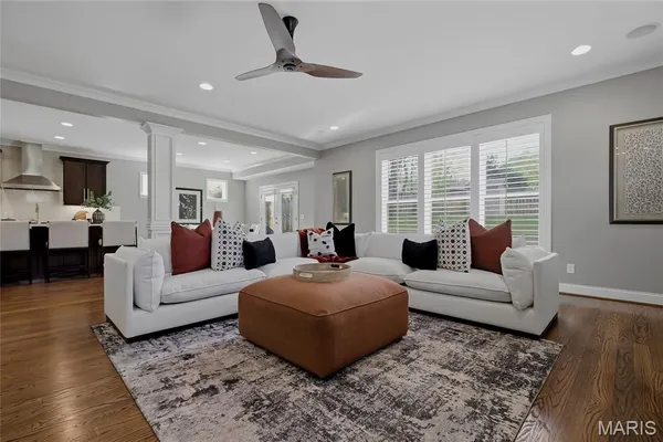 $1,149,000 | 7434 Hoover Avenue, Richmond Heights, MO 63117