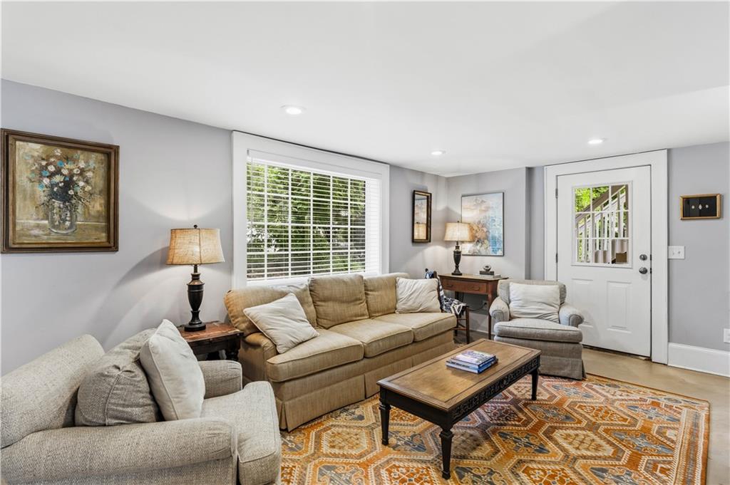 401 Ridgewood Avenue Gainesville, GA 30501 - Photo 14 of 79