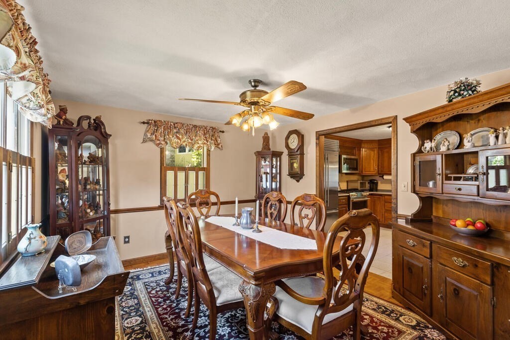 53 Walnut Road Swampscott, MA 01907 - Photo 8 of 28 Gallery Image 8