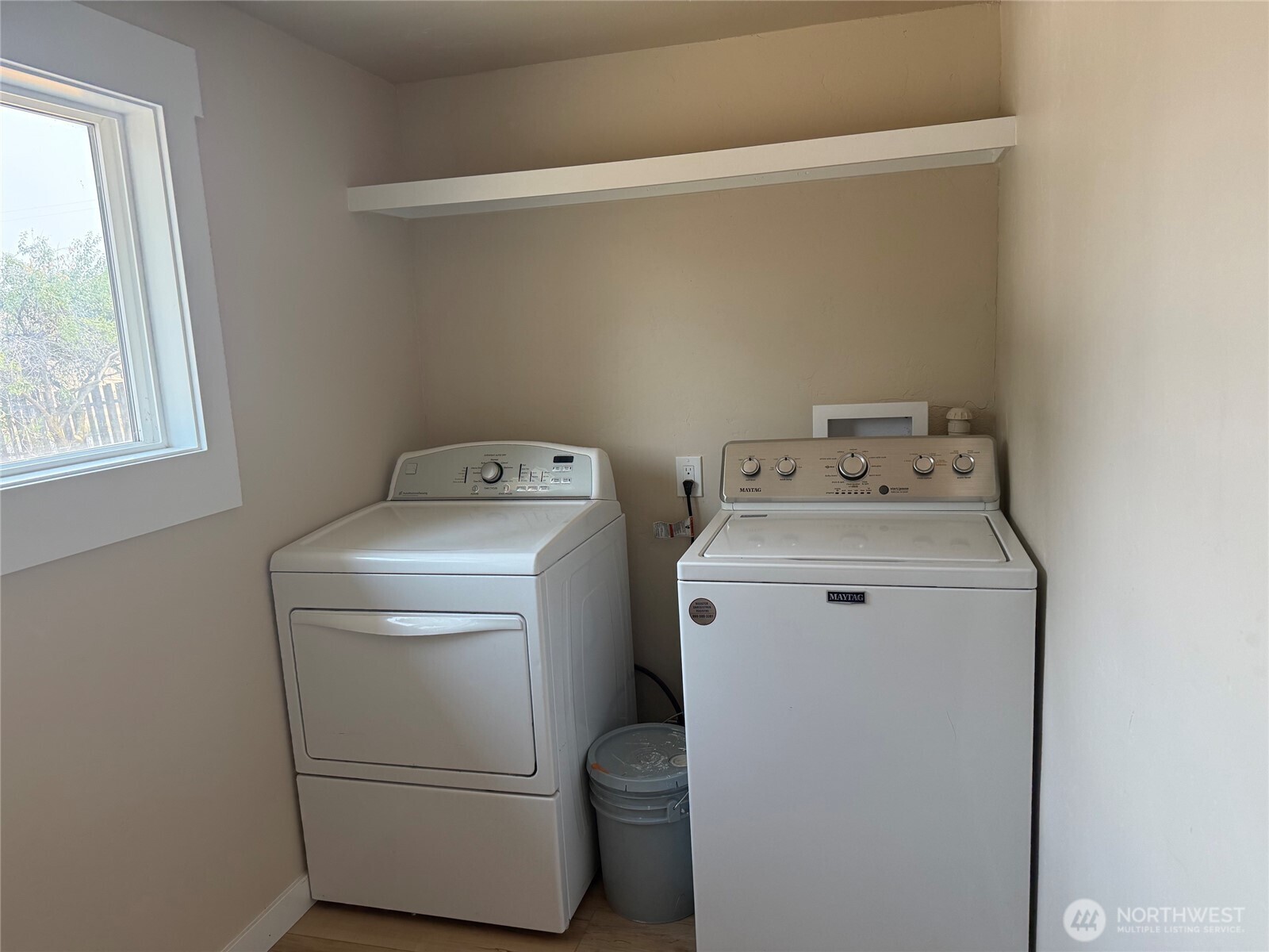 1200 Tibbling Road Selah, WA 98942 - Photo 3 of 37 Gallery Image 3