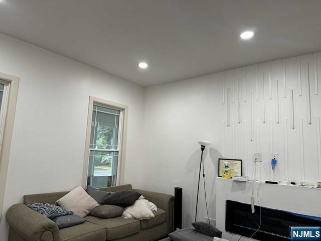 194 Washington Avenue, Unit 1 Rutherford, NJ 07070 - Photo 2 of 29