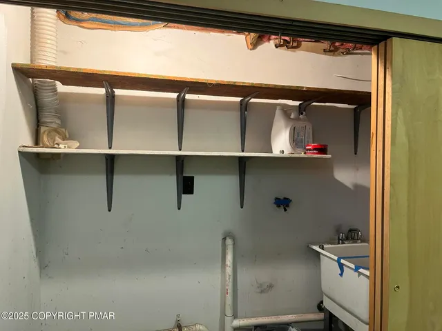 $385,000 | 1970 Aberdeen Road, Moscow, PA 18444