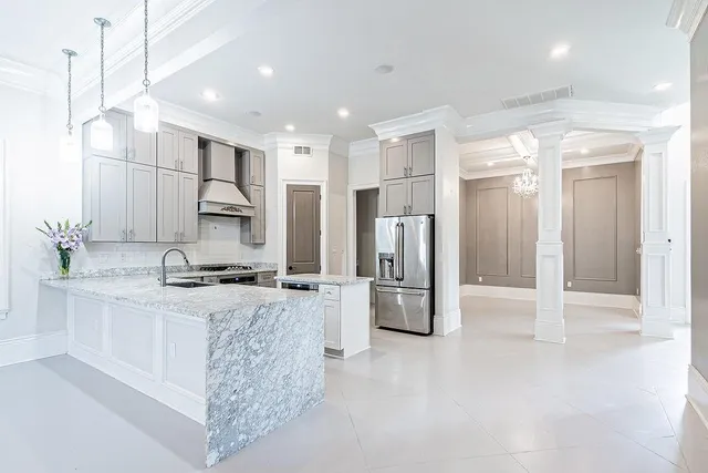 $949,000 | Undisclosed Address, Metairie, LA 70005