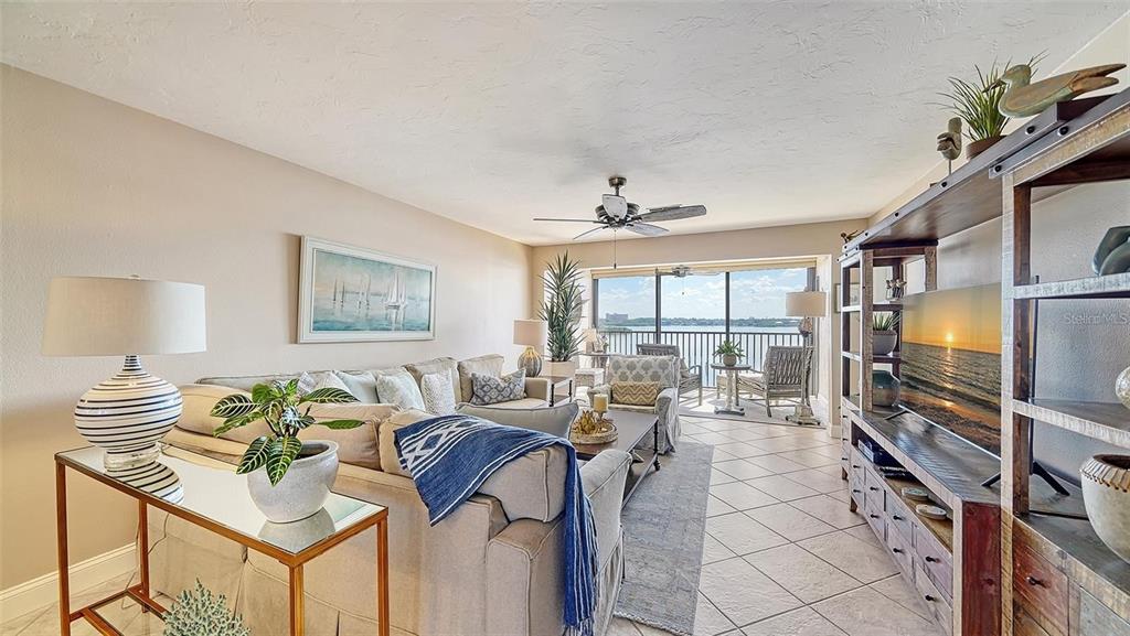 8911 Midnight Pass Road, Unit 514 Sarasota, FL 34242 - Photo 8 of 81 Gallery Image 8