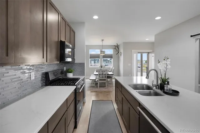 $800,000 | 31501 East 161st Court, Hudson, CO 80642