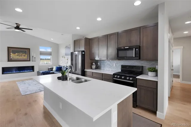 $800,000 | 31501 East 161st Court, Hudson, CO 80642