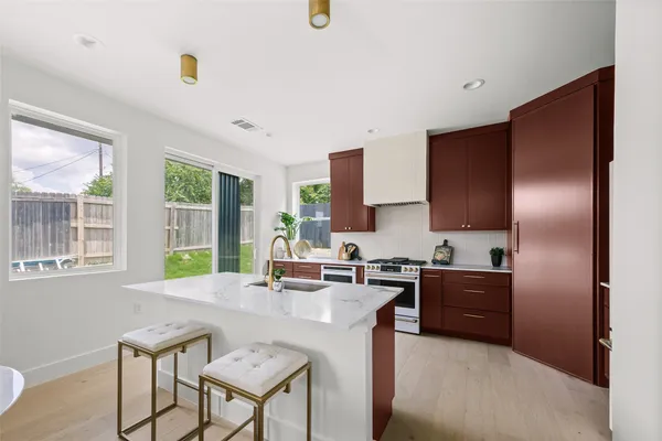 $685,000 | 5104 Stone Gate Drive, Unit 3, Austin, TX 78721