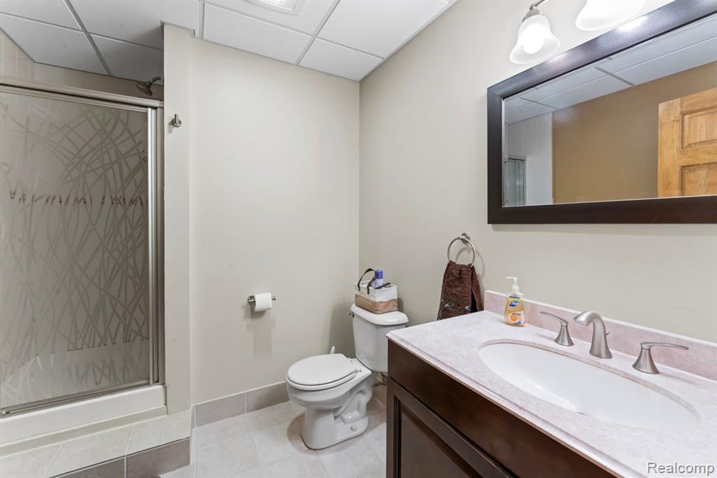 4335 Rohr Road Waterford, MI 48329 - Photo 40 of 55 Gallery Image 40