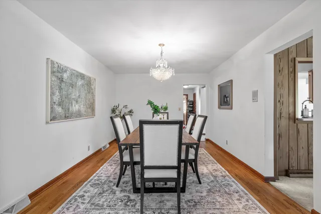 $849,900 | 2416 West Dean Court, River Hills, WI 53217