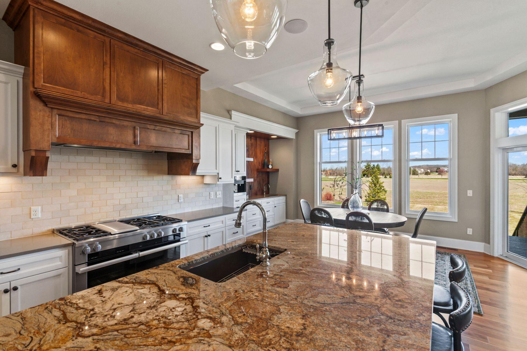 N33W29424 Millridge Road Delafield, WI 53072 - Photo 13 of 60 Kitchen