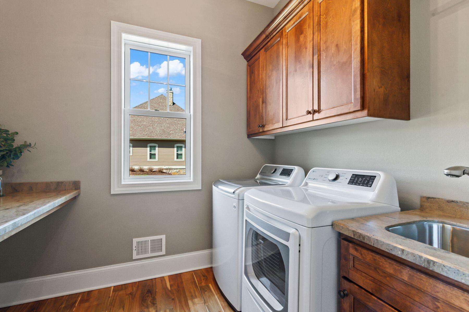 N33W29424 Millridge Road Delafield, WI 53072 - Photo 22 of 60 Laundry