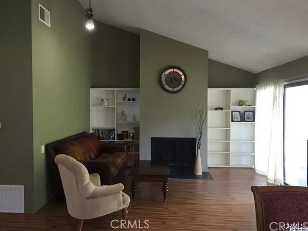 $4,800 | 5318 Godbey Drive, La Canada Flintridge, CA 91011