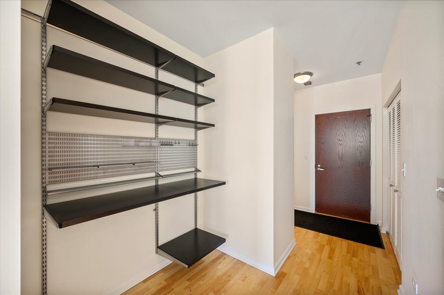 1255 South State Street, Unit 1913 Chicago, IL 60605 - Photo 15 of 22