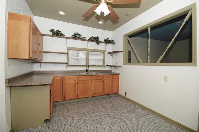 $97,000 | 301 South 3rd Street, Iola, KS 66749