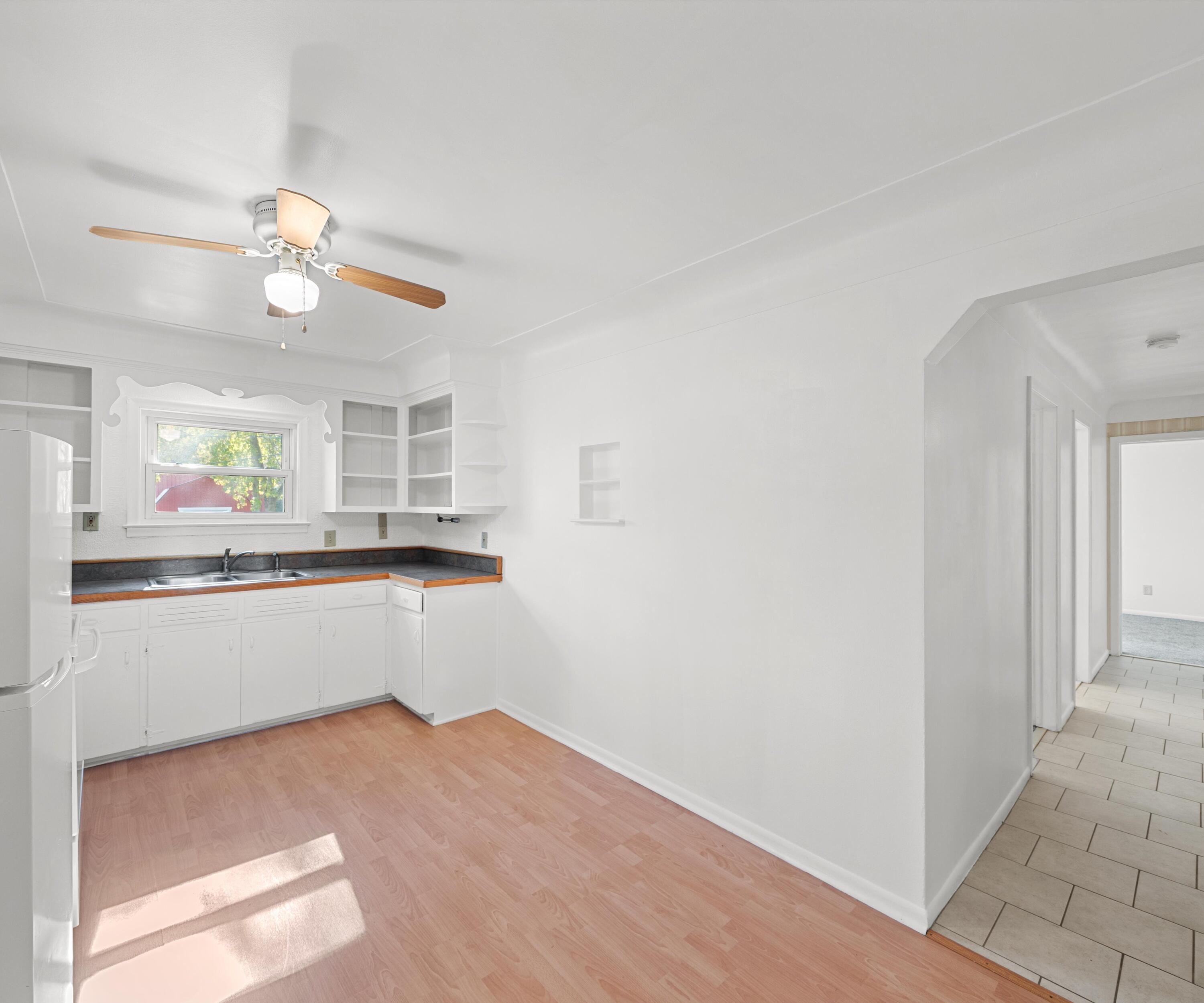 28109 Goddard Road Romulus, MI 48174 - Photo 12 of 47 13-DSC01525