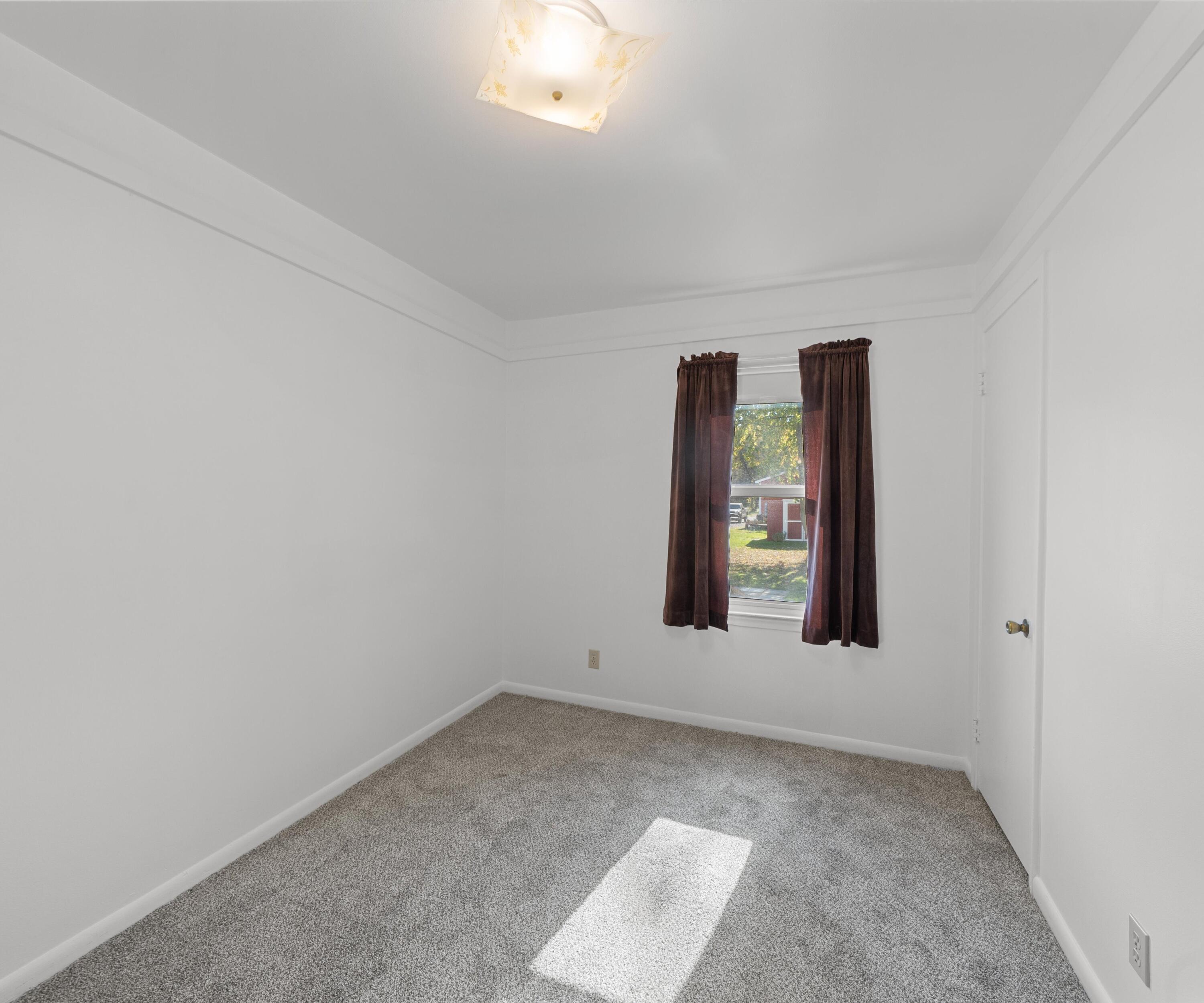 28109 Goddard Road Romulus, MI 48174 - Photo 21 of 47 24-DSC01567