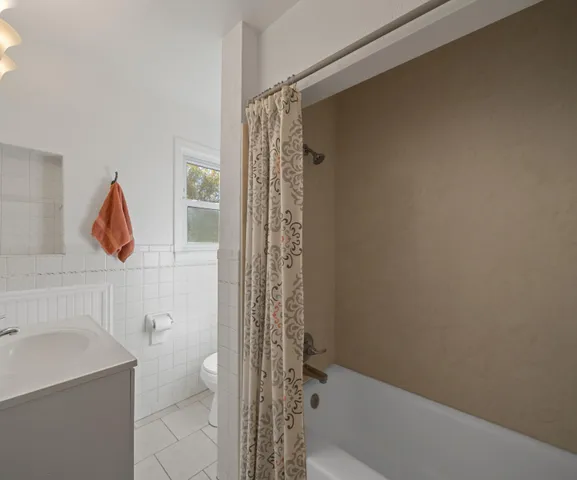 $219,900 | 28109 Goddard Road, Romulus, MI 48174