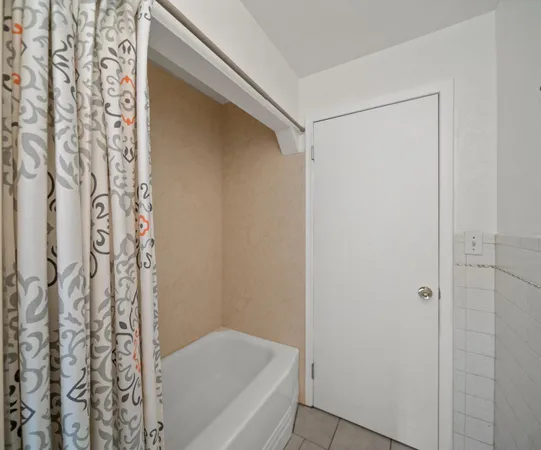 $214,900 | 28109 Goddard Road, Romulus, MI 48174