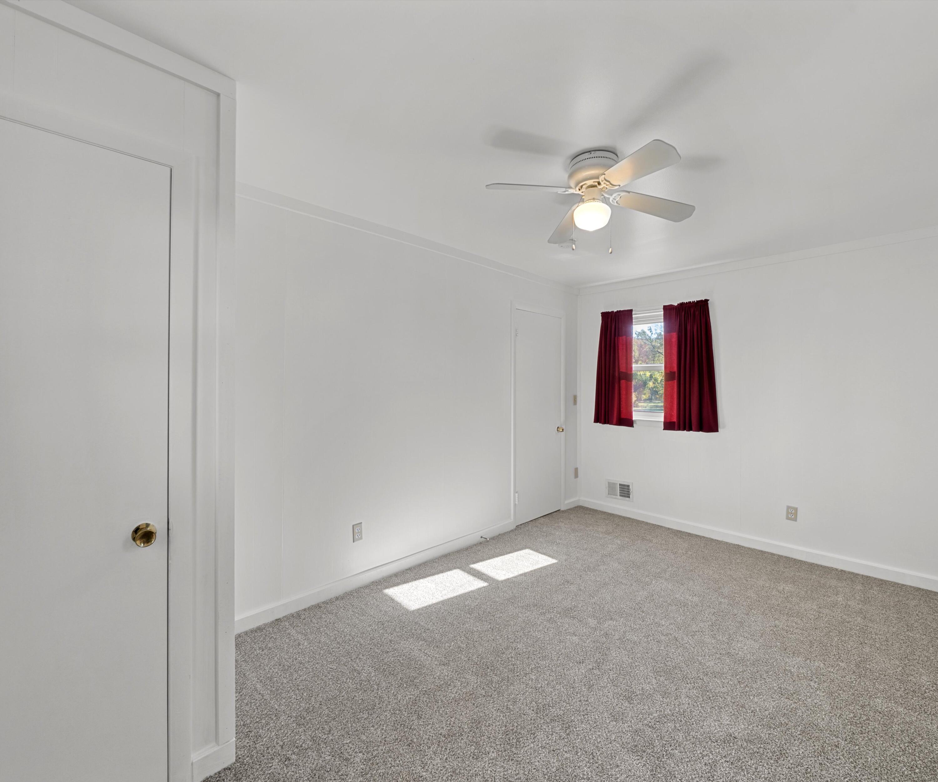 28109 Goddard Road Romulus, MI 48174 - Photo 27 of 47 28-DSC01582