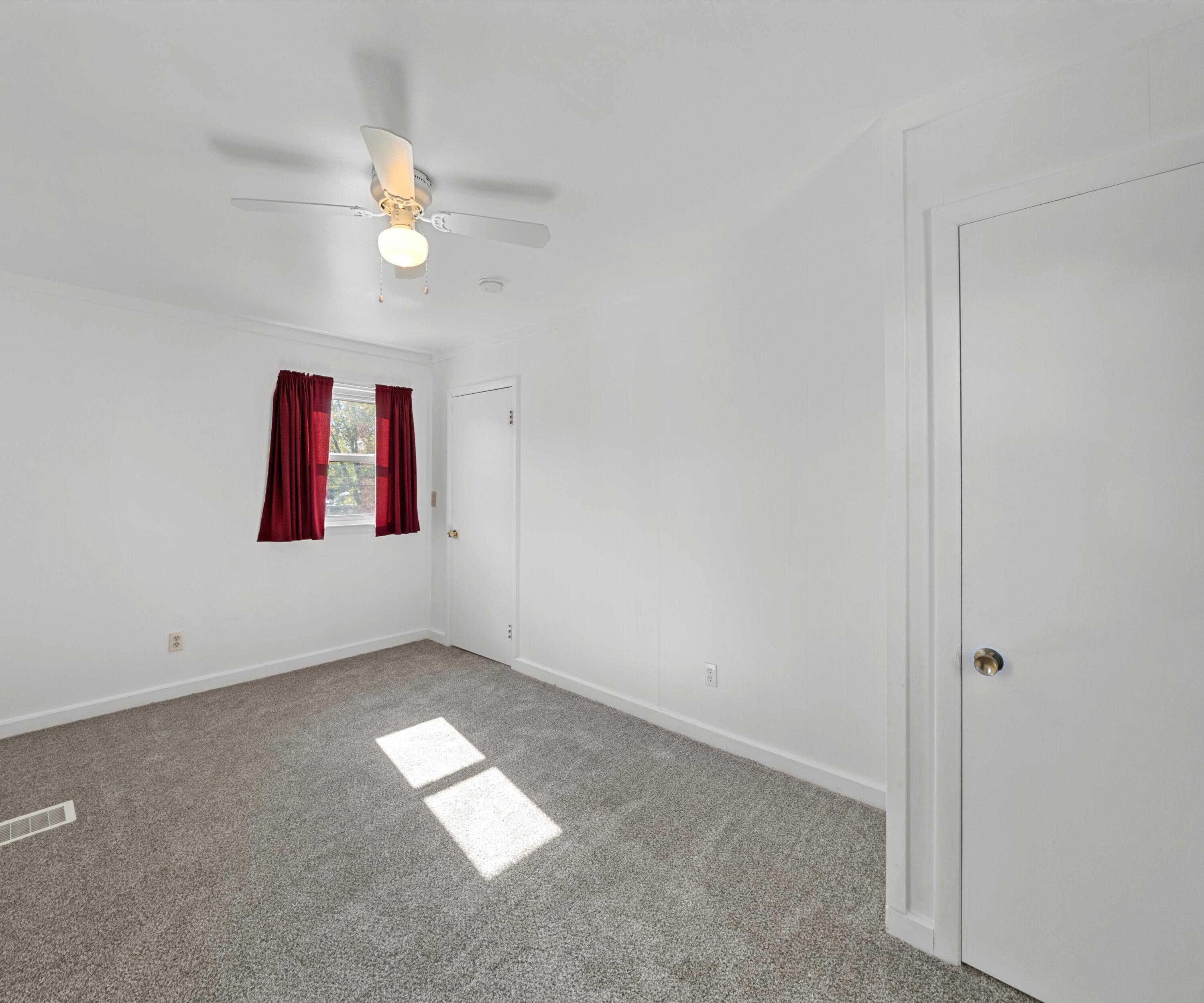 28109 Goddard Road Romulus, MI 48174 - Photo 29 of 47 30-DSC01588