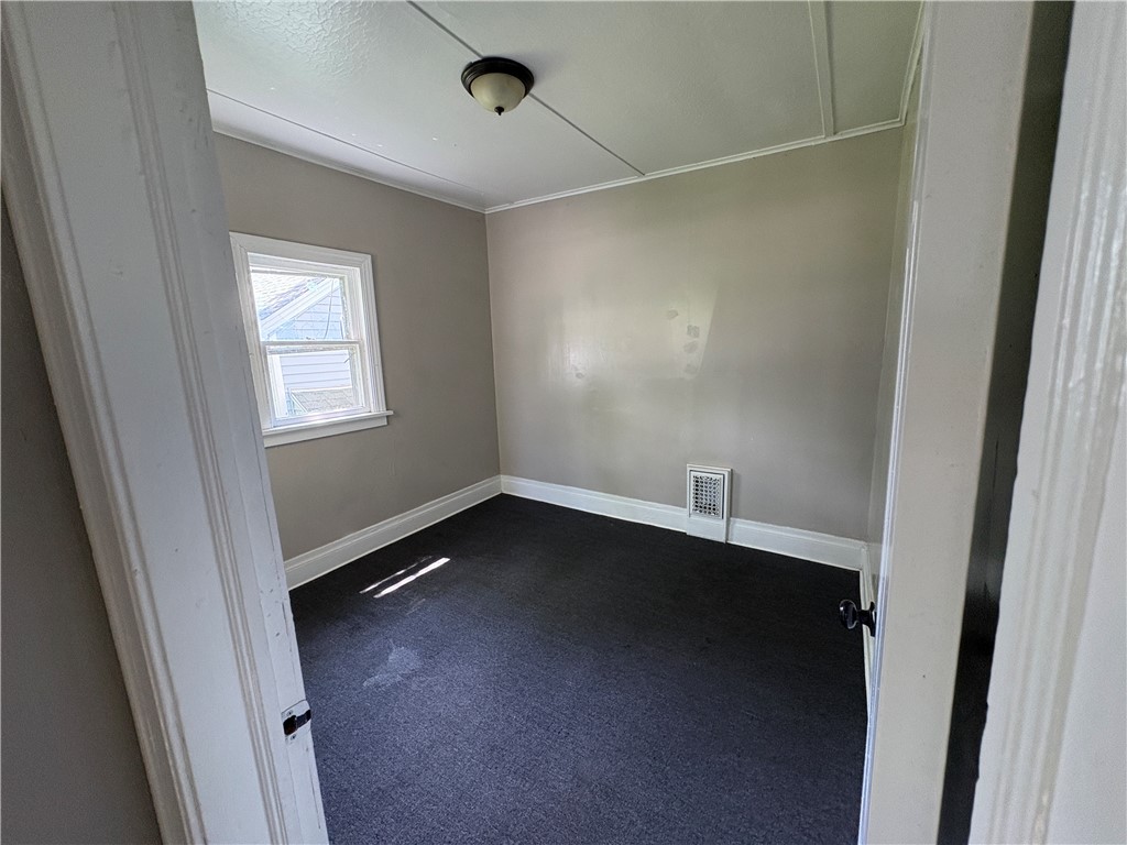 15 Home Place Rochester, NY 14611 - Photo 14 of 36